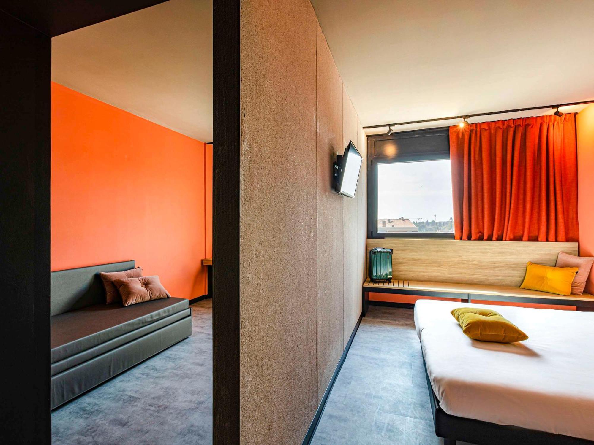 Отель Ibis Styles Roma Aurelia Экстерьер фото
